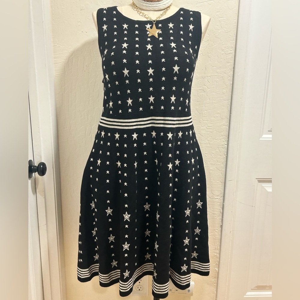 Sleeveless Black Star Print Fit-and-Flare Dress